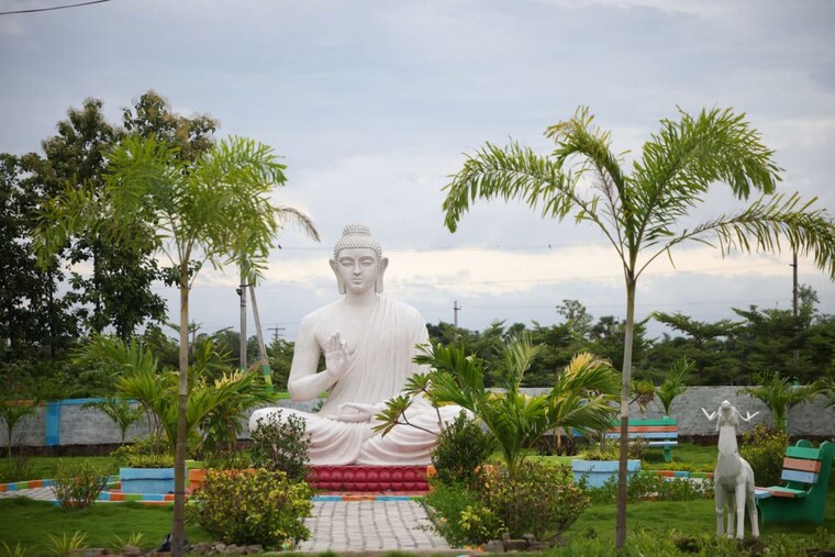 Garden, swathi-neeladhri-township  167 Sq.Yd. Plot In Bhogapuram Vizag 10518397