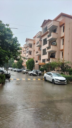 Parking in 3 BHK Apartment at SRS Prime Floors, Sector 87 – for Rent
