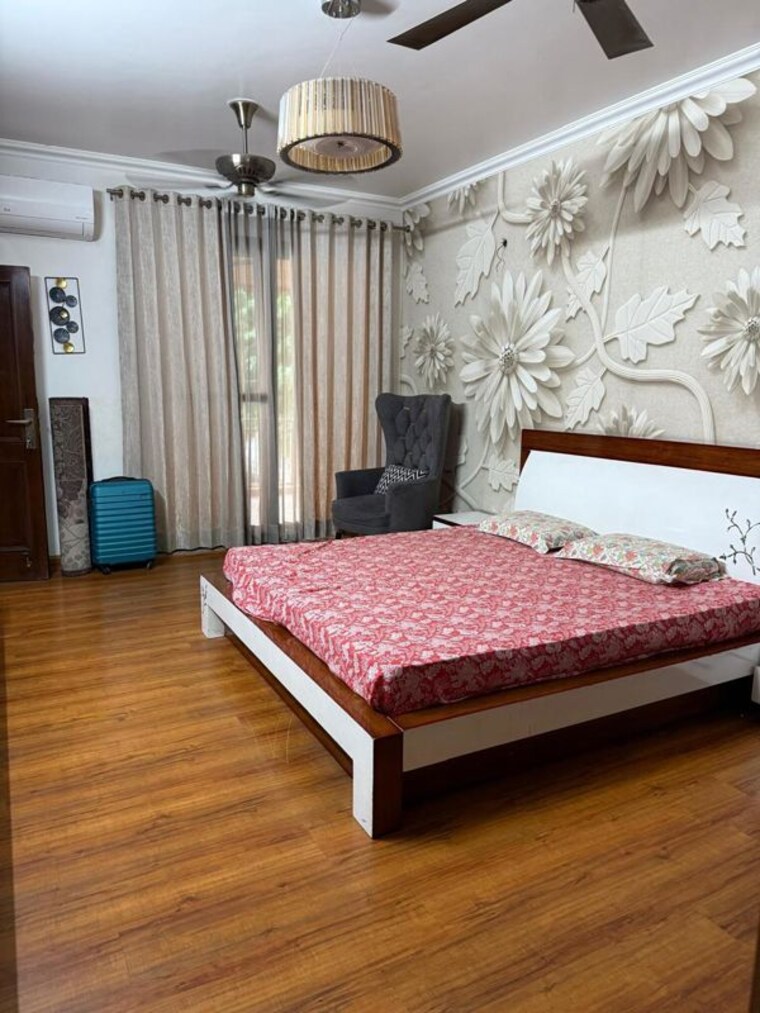 Bedroom, rwa-jalvayu-towers 3 Bedroom 1285 Sq.Ft. Builder Floor In Sector 47 Noida 10518547