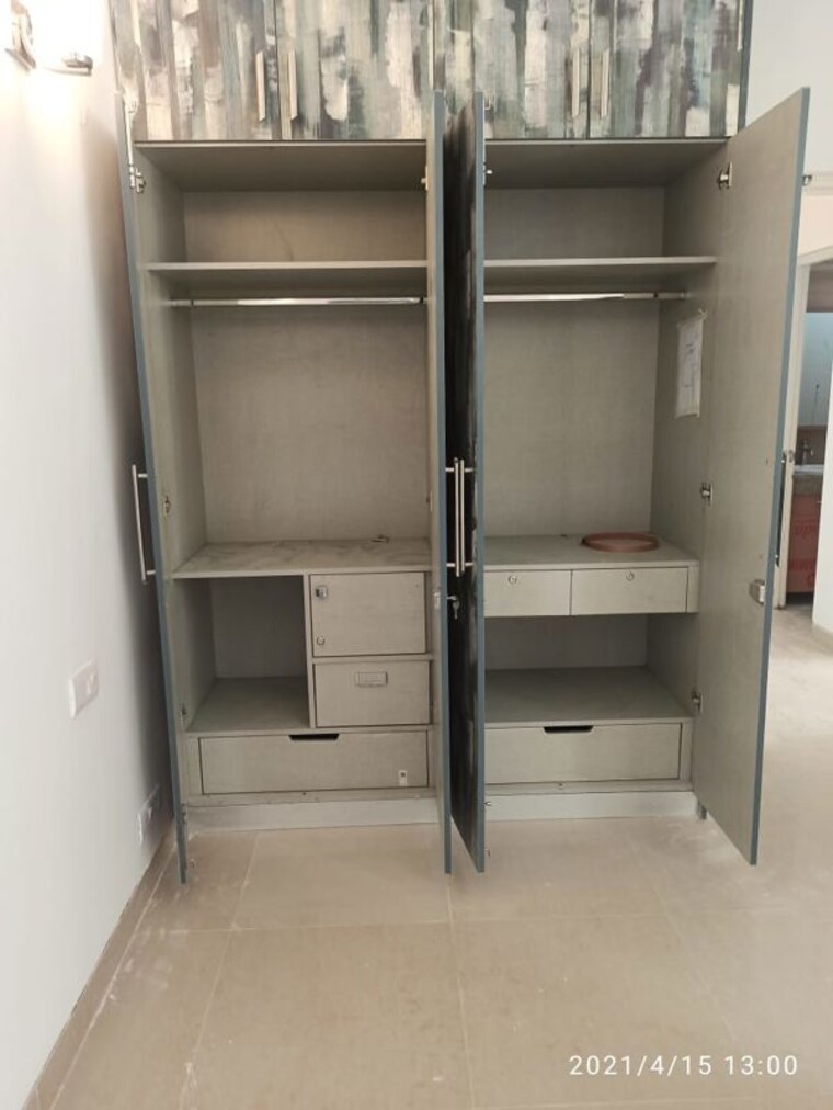 undefined, pioneer-park-phase-1 2 Bedroom 1200 Sq.Ft. Apartment In Sector 61 Gurgaon 10518561