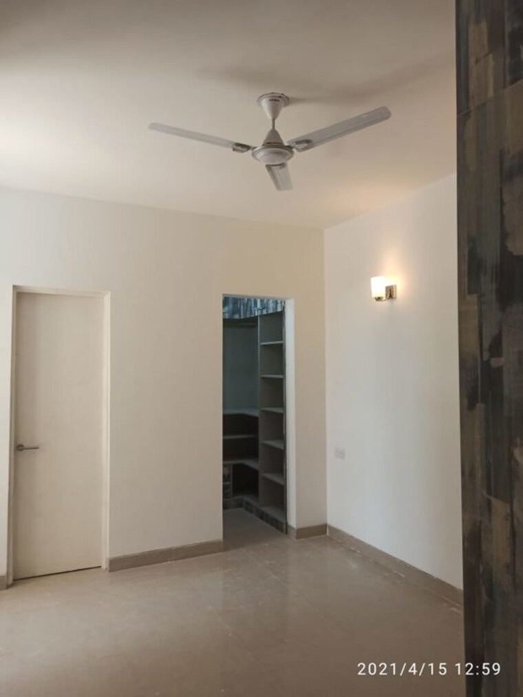 Room, pioneer-park-phase-1 2 Bedroom 1200 Sq.Ft. Apartment In Sector 61 Gurgaon 10518561
