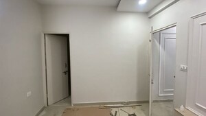 Room in 2 BHK Apartment at Pyramid Midtown, Sector 59 – for Rent