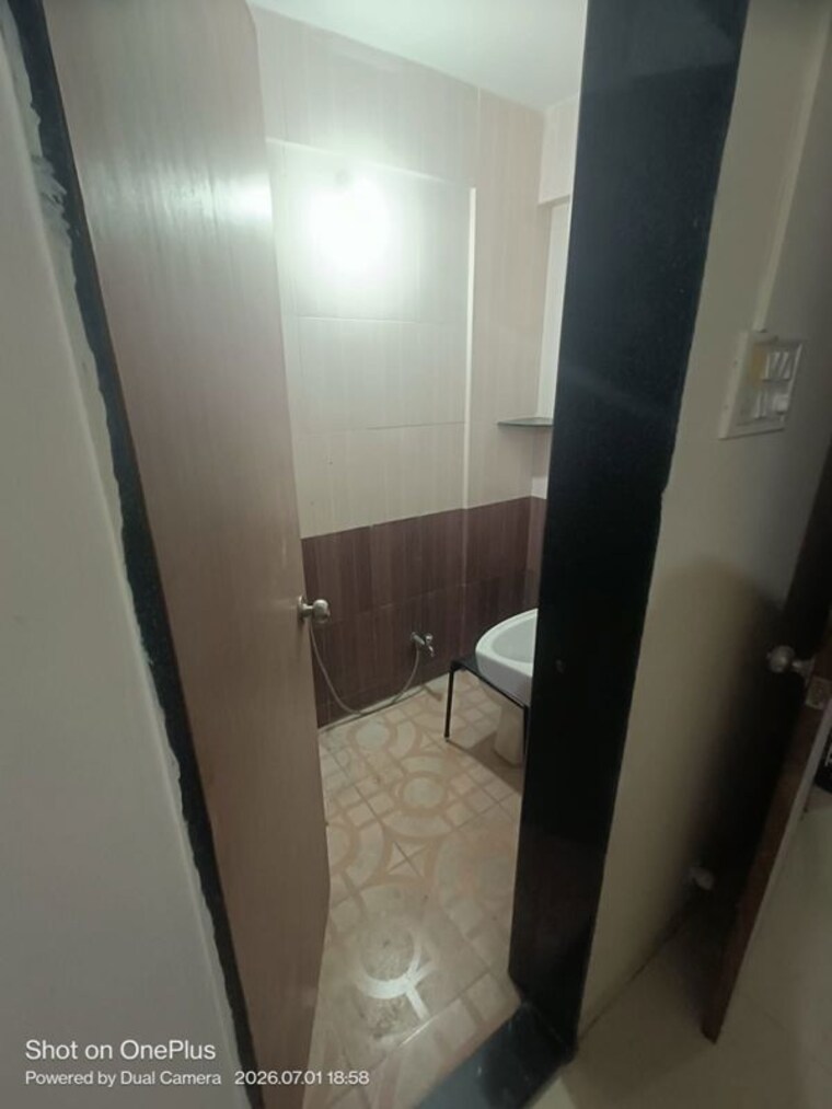 Bathroom, park-landmark-phase-2 2 Bedroom 950 Sq.Ft. Apartment In Bibwewadi Pune 10518593