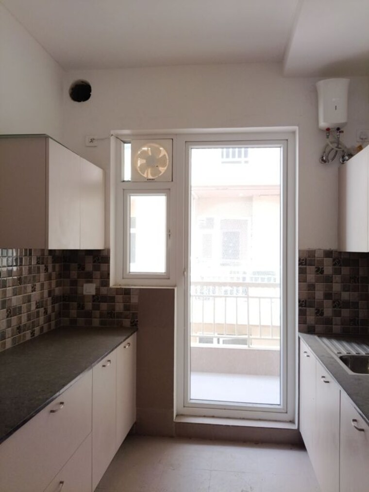 Kitchen, silverglades-the-melia 3.5 Bedroom 1845 Sq.Ft. Apartment In Sohna Sector 35 Gurgaon 10518598