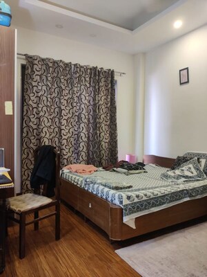 Bedroom in 3 BHK Builder Floor at South City 1 – for Rent