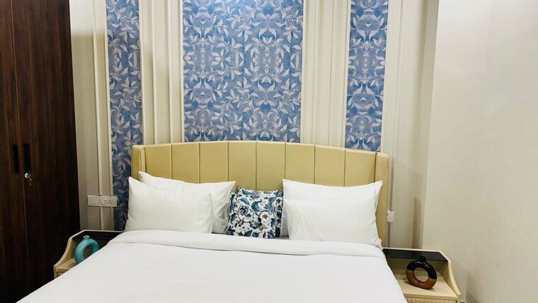Bedroom, sector 43 2 Bedroom 1200 Sq.Ft. Builder Floor In Sector 43 Gurgaon 10518615