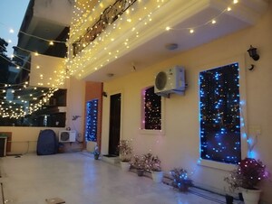 Living Room in 4 BHK Builder Floor at Sector 15 – for Rent