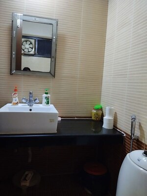 Team Area in 4 BHK Builder Floor at Sector 15 – for Rent