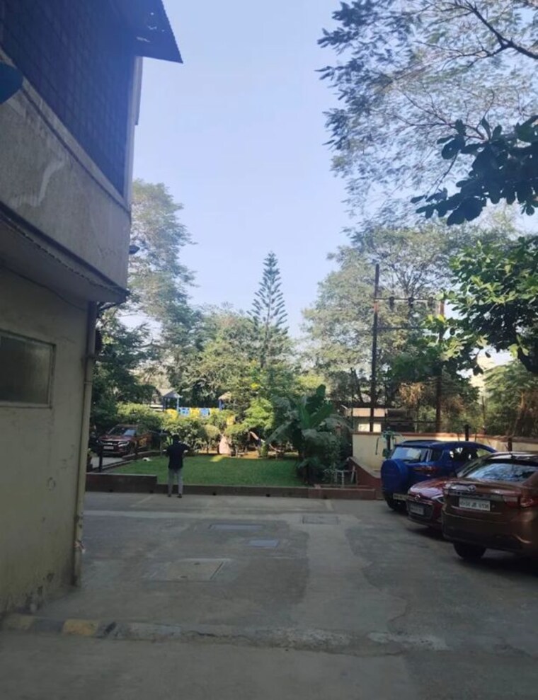  Parking, kalpataru-sunrise-grande 3 Bedroom 1100 Sq.Ft. Apartment In Kolshet Road Thane 10518634