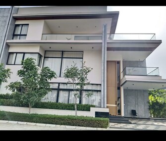 5 BHK + Extra Room Villa For Sale in Vaishnaoi Southwoods in Shamshabad, Hyderabad