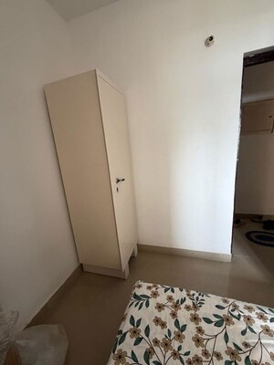 Room in 2 BHK Apartment at Panchsheel Green Mart, Sector 16 Greater Noida – for Rent