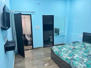 Bedroom in 2 BHK Builder Floor at Sector 31 – for Rent