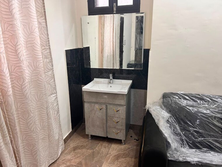 Kitchen, sector 31 2 Bedroom 1600 Sq.Ft. Builder Floor In Sector 31 Gurgaon 10518688