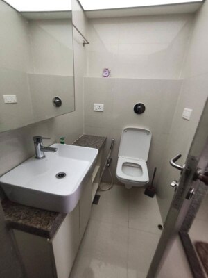 Team Area in 2 BHK Apartment at Tapovan Apartment Malad East, Malad East – for Rent