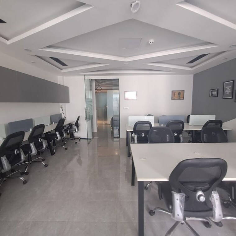 Team Area, advant-navis-business-park Commercial Office Space 1700 Sq.Ft. In Sector 142 Noida 9305458