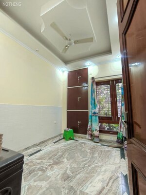 Bedroom in 3 BHK Builder Floor at Sector 15 – for Rent