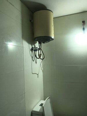 Furnished Amenities in 1 RK Builder Floor at Lajpat Nagar I – for Rent