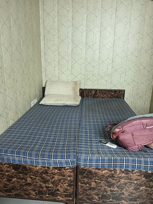 Bathroom in 1 RK Builder Floor at Lajpat Nagar I – for Rent