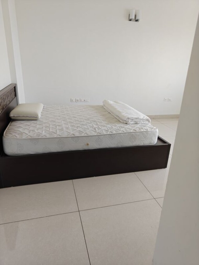 Bedroom, brigade-caladium 4 Bedroom 4210 Sq.Ft. Apartment In Hebbal Bangalore 10518719