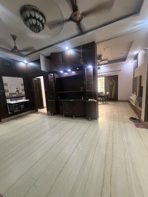 3 BHK Builder Floor For Rent in Sector 15