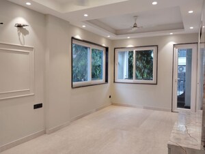 Room in 3 BHK Builder Floor at Chittaranjan Park – for Sale
