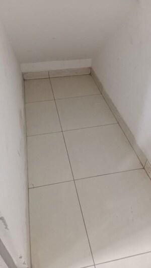Furnished Amenities in  Showroom at Phase 11 – for Rent