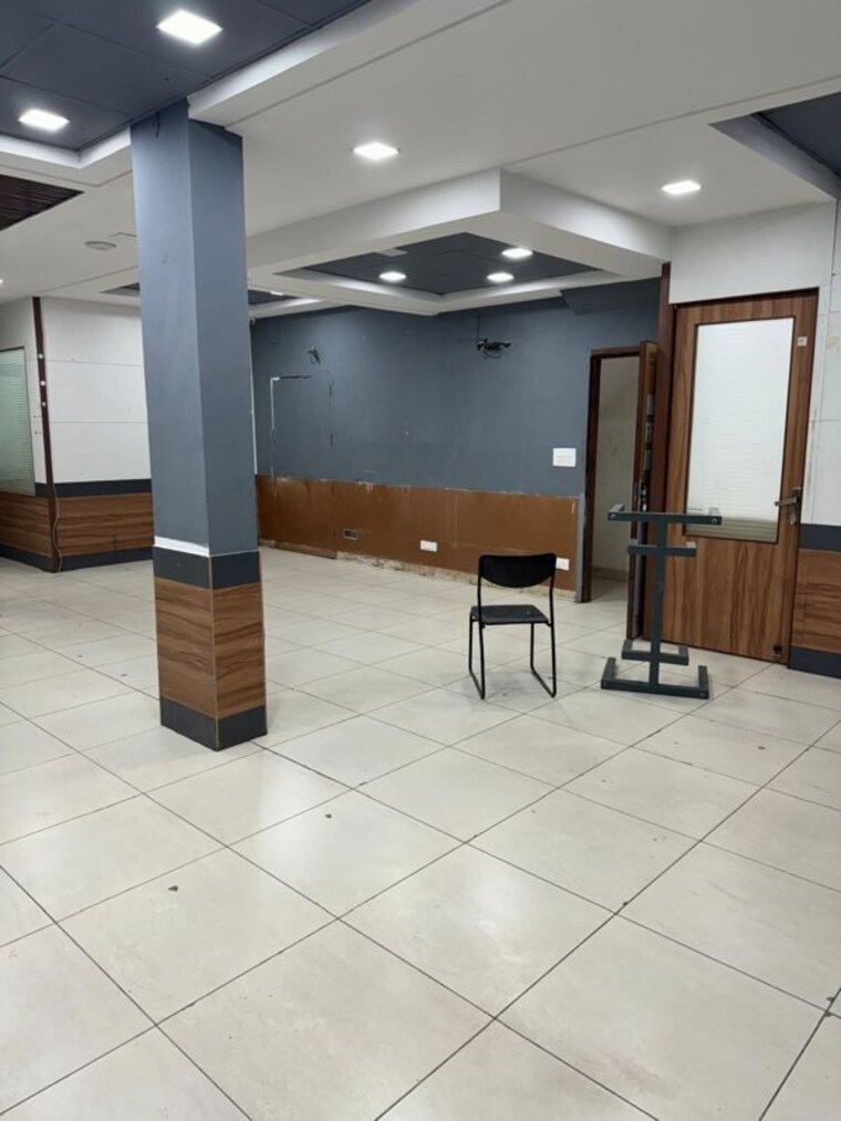 Team Area, phase 11 Commercial Showroom 121 Sq.Ft. In Phase 11 Mohali 10518732