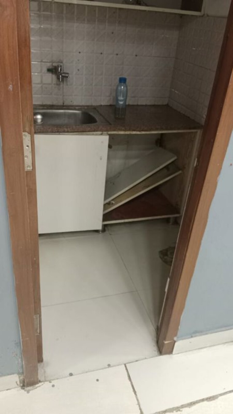 Kitchen, phase 11 Commercial Showroom 121 Sq.Ft. In Phase 11 Mohali 10518732