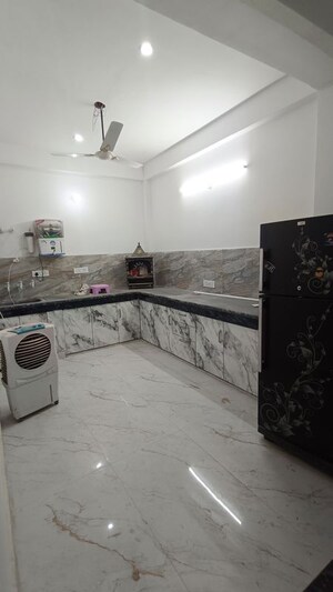 Parking in  Pg at Vineet Khand – for Rent
