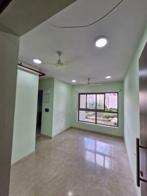 2 BHK Apartment For Rent in Kalpataru Paramount B, Kapur Bawdi