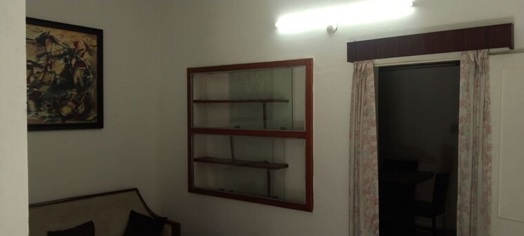 Room, sector 23 2 Bedroom 2000 Sq.Ft. Builder Floor In Sector 23 Chandigarh 10518784