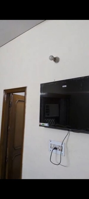 Furnished Amenities in 2 BHK Builder Floor at Sector 44 – for Rent