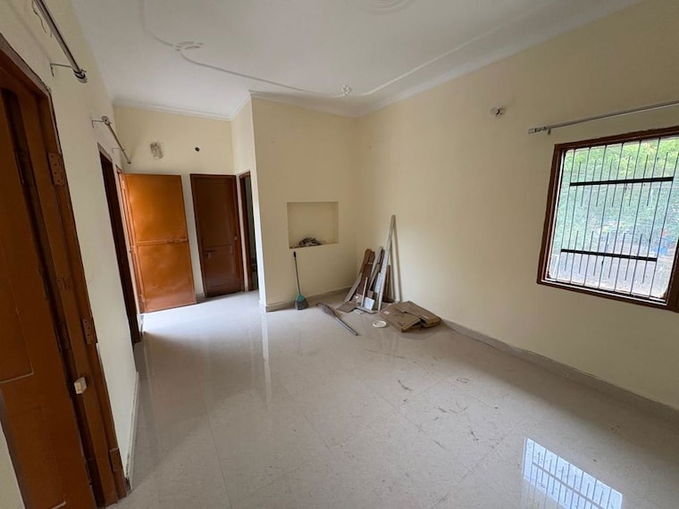 Room, sector 45 2 Bedroom 1500 Sq.Ft. Builder Floor In Sector 45 Chandigarh 10518790