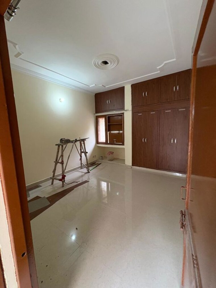 Room, sector 45 2 Bedroom 1500 Sq.Ft. Builder Floor In Sector 45 Chandigarh 10518790