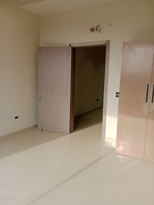 Room in 2 BHK Builder Floor at Huda – for Rent