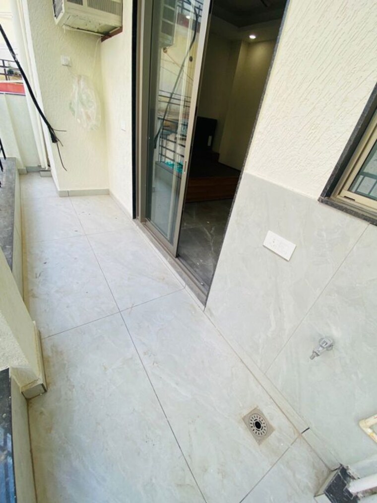 Bathroom, empire-floors 1 Bedroom 800 Sq.Ft. Builder Floor In Sector 57 Gurgaon 10518805