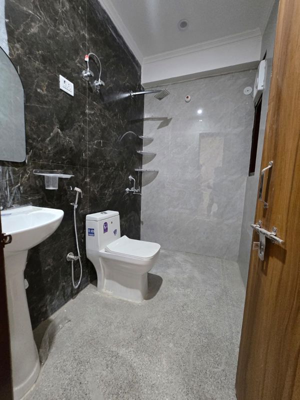 Bathroom in 1 BHK Builder Floor at Saket – for Rent