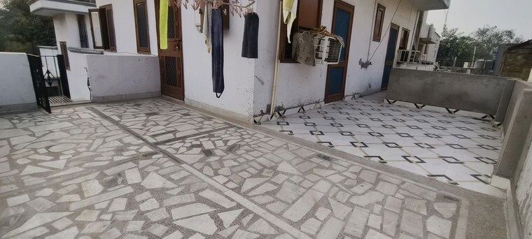 Terrace, sector 37 Pg For Boys & Girls In Sector 37 10518893