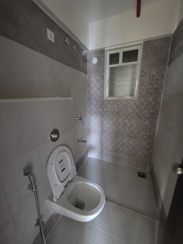 Bathroom, krishna-fairmont 2 Bedroom 770 Sq.Ft. Apartment In Wakad Pune 10518917