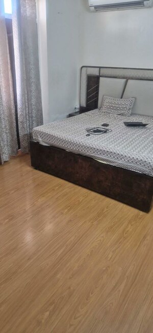 Bedroom in 2 BHK Builder Floor at Sector 21 – for Rent