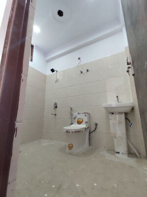 Bathroom in 4 BHK Villa at Thv Vihaan Villa, Sector 10 Greater Noida – for Rent