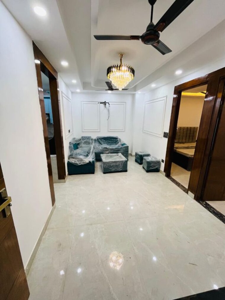 Room, noida central 4 Bedroom 1988 Sq.Ft. Builder Floor In Noida Central Noida 10518935