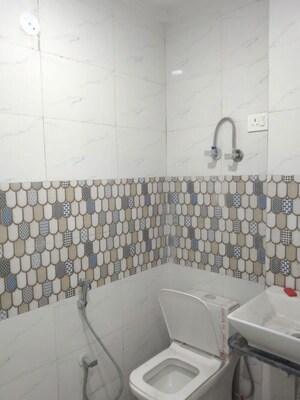 Bathroom in 1 BHK Builder Floor at Saket – for Rent