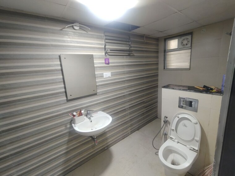 Bathroom, greenmark-mayfair-apartments 3 Bedroom 1752 Sq.Ft. Apartment In Tellapur Hyderabad 10518938