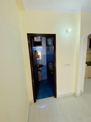 Room in 2 BHK Builder Floor at Khirki Extension – for Rent