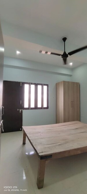 Room in 3 BHK Apartment at Sundarpur – for Rent