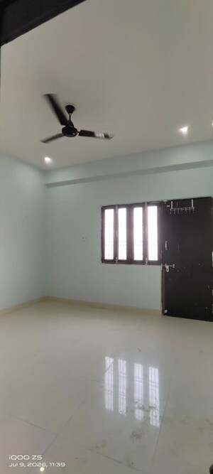 Room in 3 BHK Apartment at Sundarpur – for Rent