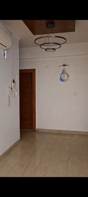 Room in 3 BHK Apartment at Sector 45 – for Rent