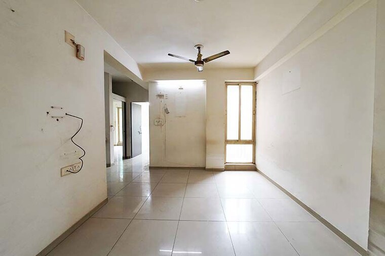 Room, sargasan 2 Bedroom 125 Sq.Yd. Apartment In Sargasan Gandhinagar 10518993