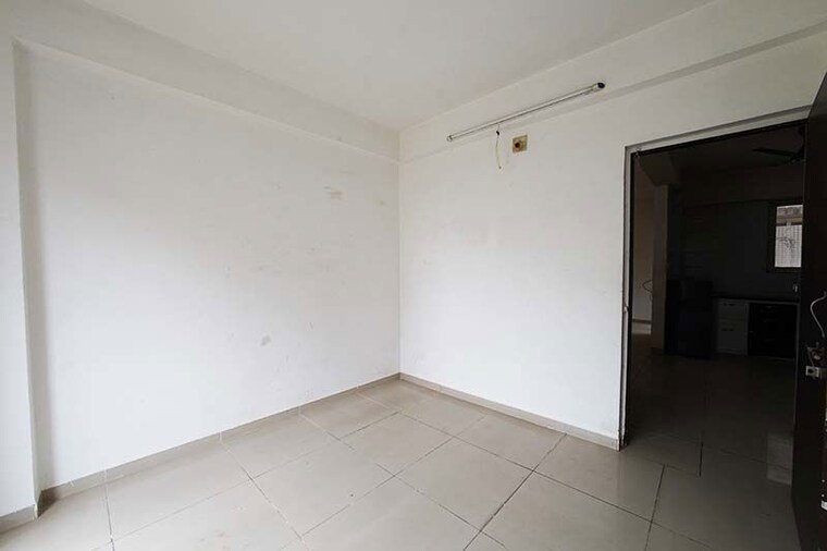 Room, sargasan 2 Bedroom 125 Sq.Yd. Apartment In Sargasan Gandhinagar 10518993